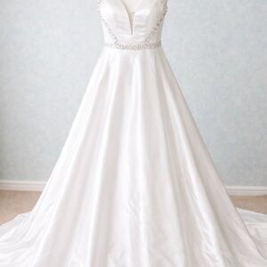 Elegant White Wedding Dress